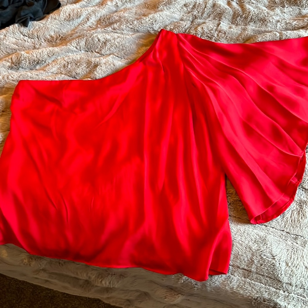 One armed blouse